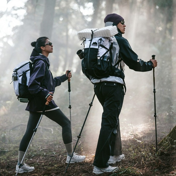 Рюкзак спортивный Naturehike CNK2300016 Helium