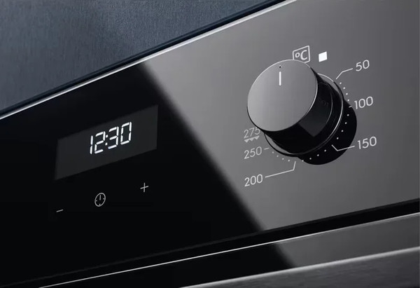 Электрический духовой шкаф Electrolux EOD5F71Z