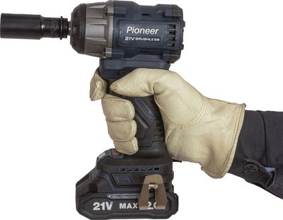 Аккумуляторный гайковерт Pioneer CIW-E2021CB