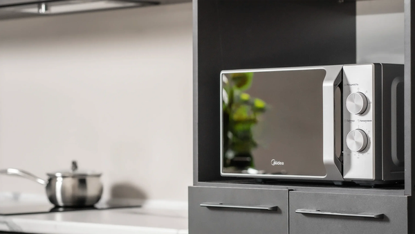 Микроволновая печь Midea MM720C2MV-S