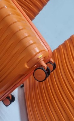 Чемодан на колесах Mironpan 11184