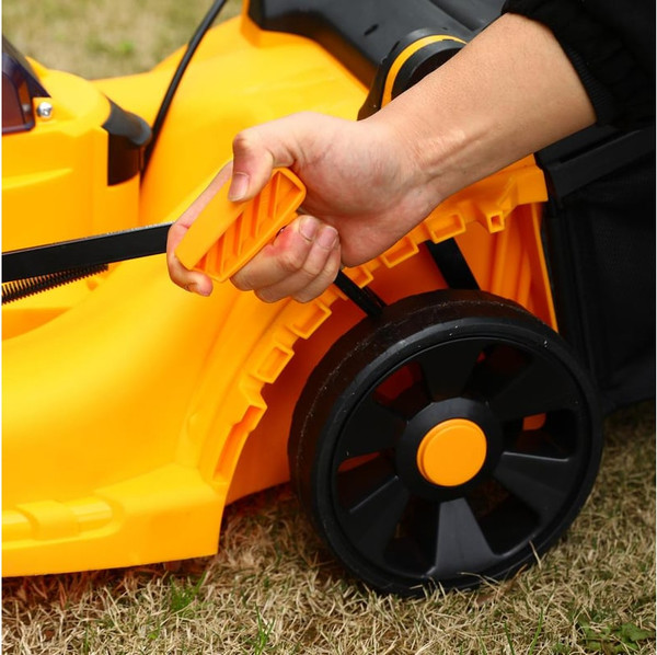 Газонокосилка аккумуляторная Deko DKLM40V / 083-2018