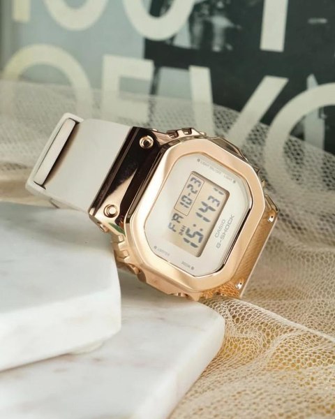 Часы наручные женские Casio GM-S5600UPG-4E