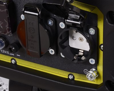 Инверторный генератор Huter DN А7,5i (64/10/25)