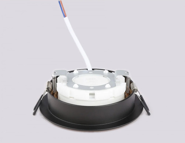 Точечный светильник Ambrella TN51914 BK/GD