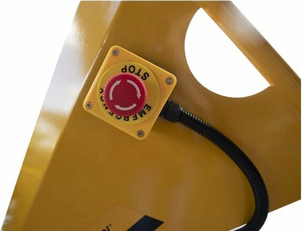 Садовый измельчитель бензиновый Champion CH7648