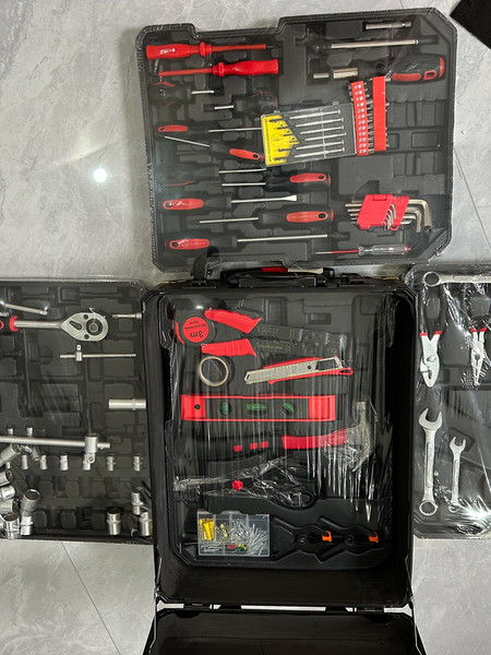 Универсальный набор инструментов Sundays LW250303-2