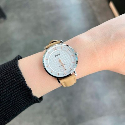 Часы наручные женские Casio LTP-VT04L-7A1