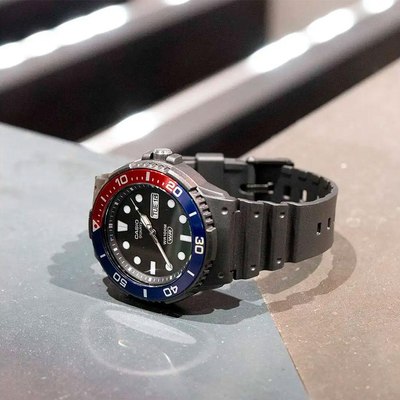 Часы наручные мужские Casio MRW-230H-1E2