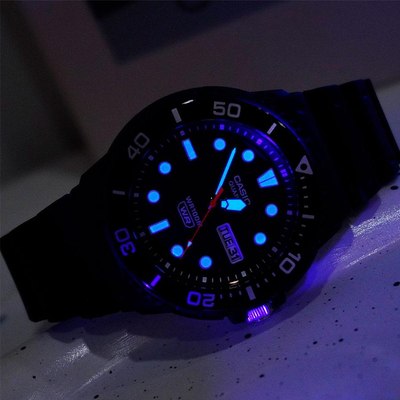 Часы наручные мужские Casio MRW-230H-1E2