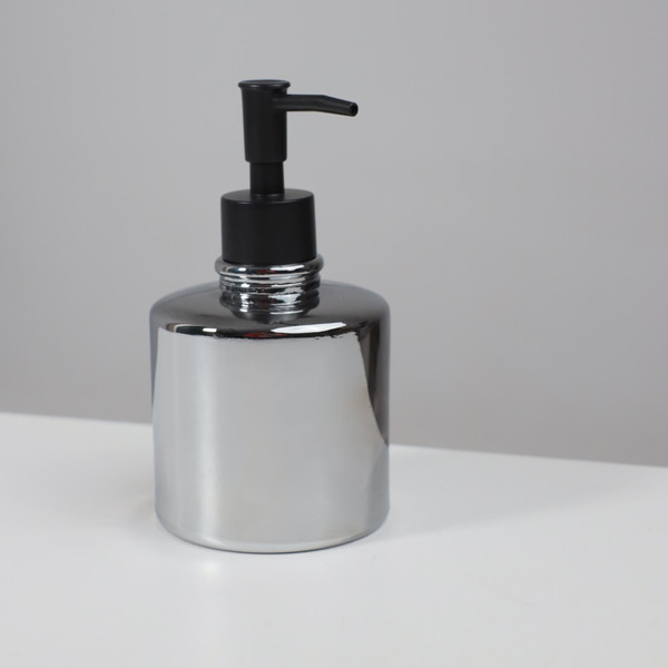 Дозатор для жидкого мыла AksHome Chroma