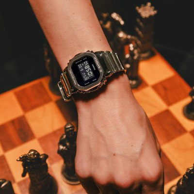 Часы наручные мужские Casio GM-5600YM-8E