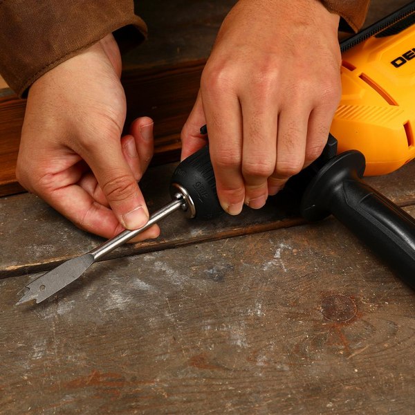 Дрель Deko DK600ID / 083-1090