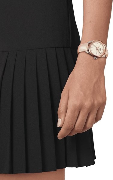 Часы наручные женские Tissot T150.210.26.111.00