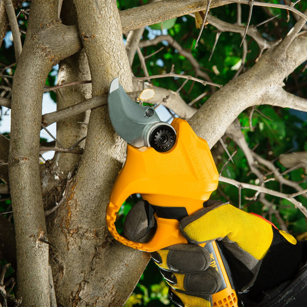 Секатор аккумуляторный Denzel CP-30 / 59435