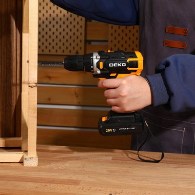 Аккумуляторная дрель-шуруповерт Deko Banger 20V ONE+ / 083-1116