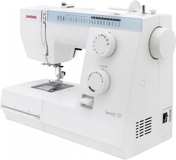 Швейная машина Janome Sewist 721