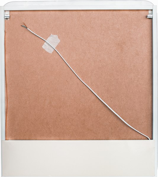 Шкаф с зеркалом для ванной Symbolite Каре 65x80