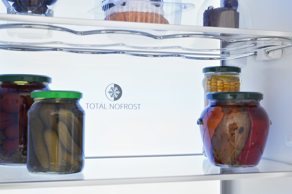 Встраиваемый холодильник Zugel ZRI1750NF