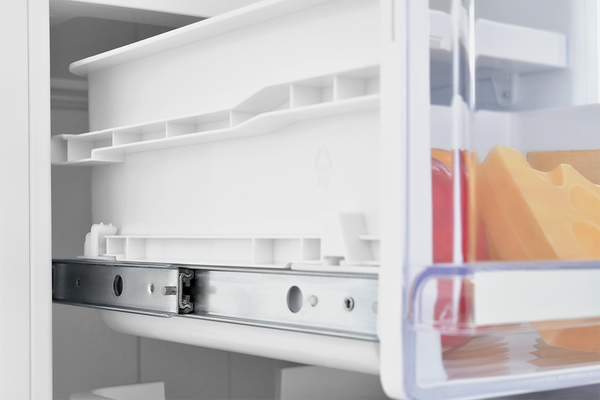 Встраиваемый холодильник Zugel ZRI1750NF