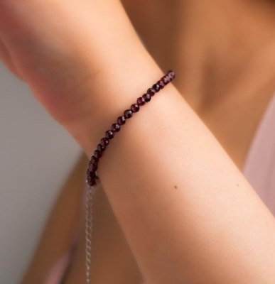 Браслет Wolves Гранат 5914