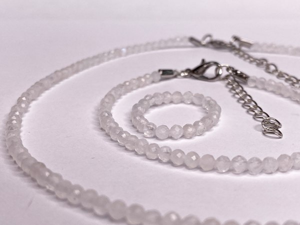 Бусы Wolves Беломорит 5849