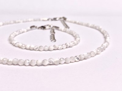 Бусы Wolves Перламутр 6053