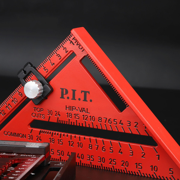 Угольник P.I.T Drua / HSQR04-0180C