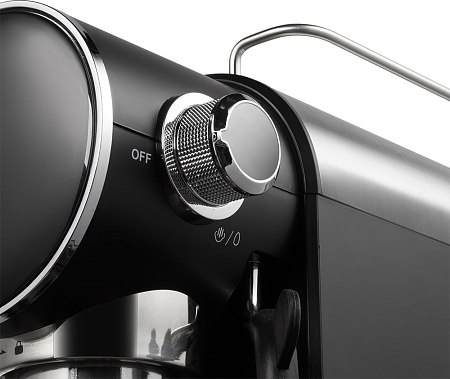 Кофеварка эспрессо Redmond CM719 (черный)