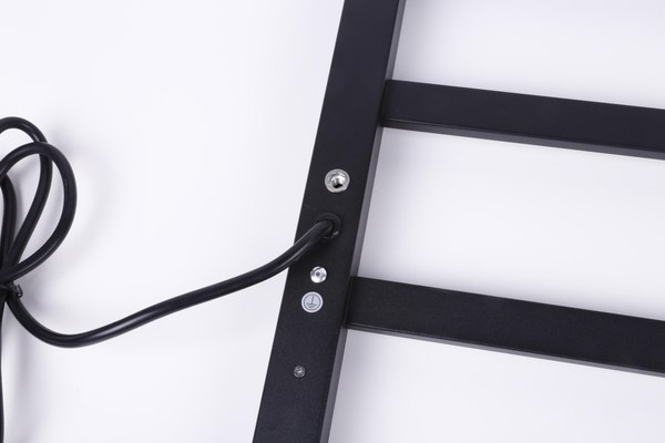 Полотенцесушитель электрический Saniteco LD0100