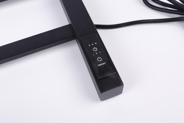 Полотенцесушитель электрический Saniteco LD0103