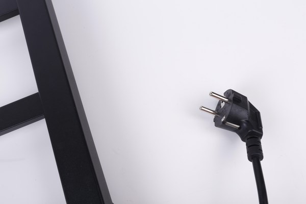 Полотенцесушитель электрический Saniteco LD0103