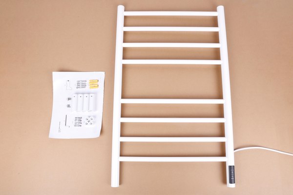 Полотенцесушитель электрический Saniteco LD0107