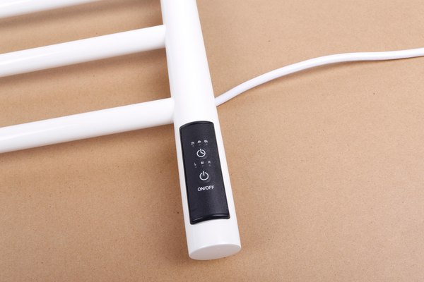 Полотенцесушитель электрический Saniteco LD0107