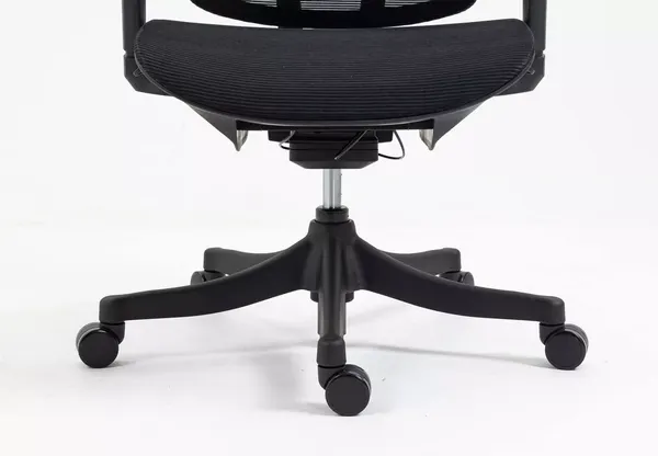 Кресло офисное Signal Winner