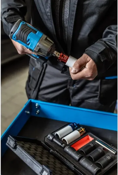 Набор головок слесарных Hoegert HT4R108