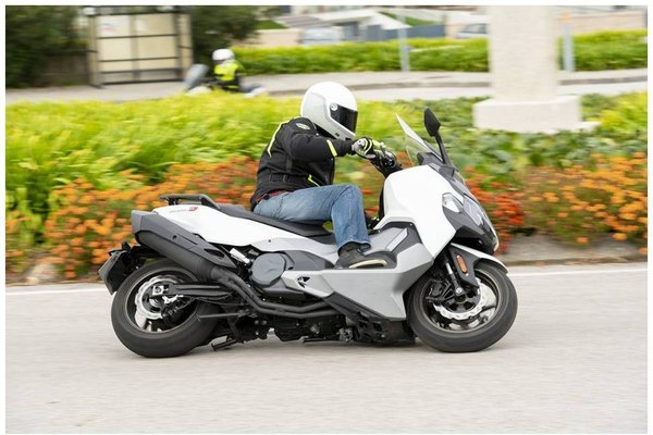 Скутер SYM Maxsym TL 500i / TL47W1-EU_WH-300P