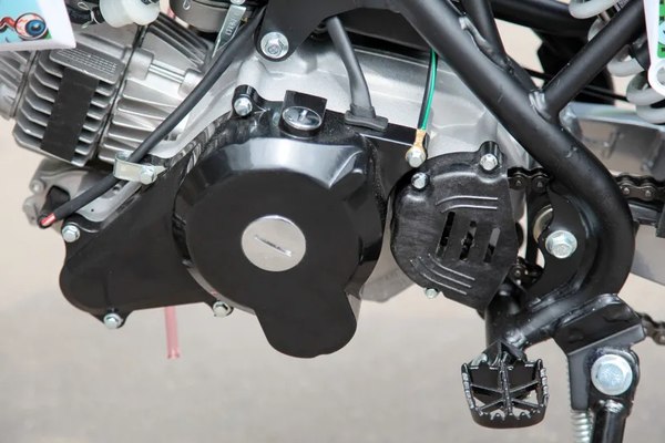 Мотоцикл BSE Evo 110e Twister A 12/10 / B0EVCA045BWH3