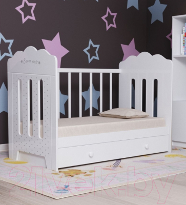 Детская кроватка VDK Bonne маятник и ящик (белый)