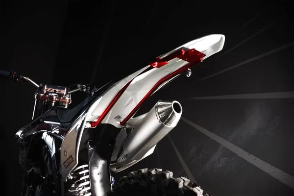 Мотоцикл BSE PH125 AK47 / BPH1YG050EGH1