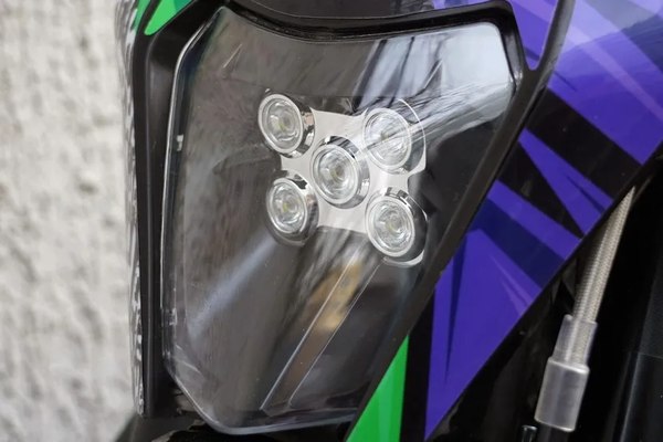 Мотоцикл BSE T5 Yellow Twister / B0T5NG015HYH1