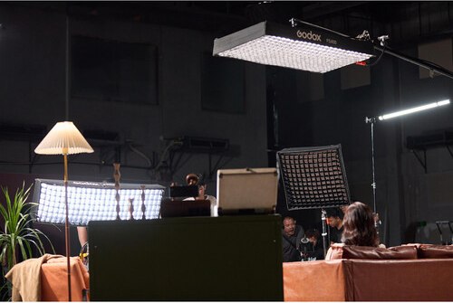 Осветитель студийный Godox Knowled F400R K1 складной / 32486