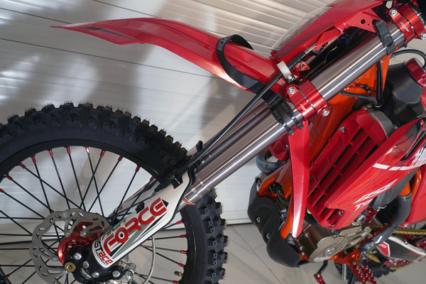 Мотоцикл BSE T9 Red Arrow TYX300SR / B0T9YD015HRR1