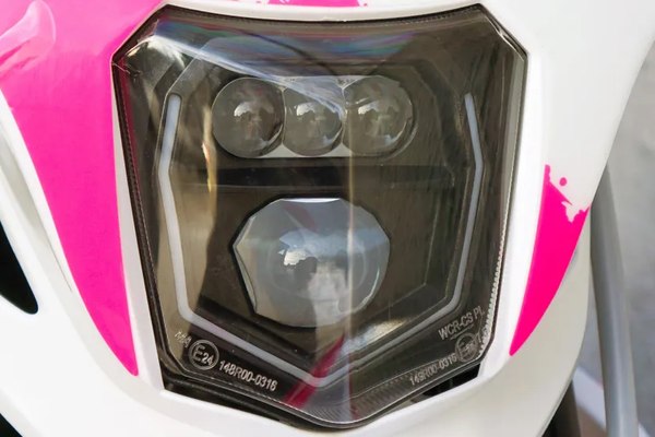 Мотоцикл BSE Z2 21/18 Roqvi Pink / B0Z2KA015GPH2