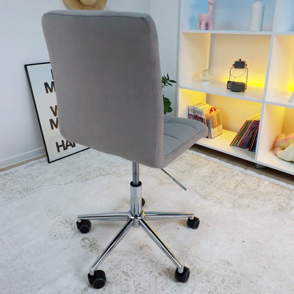 Кресло офисное AksHome Fiji поворотное