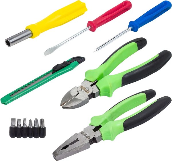 Универсальный набор инструментов Помощник 555 - фото