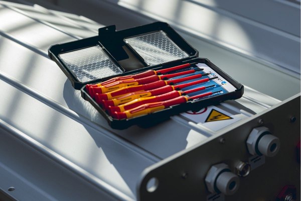 Набор отверток Hoegert 1000 V / HT1S987