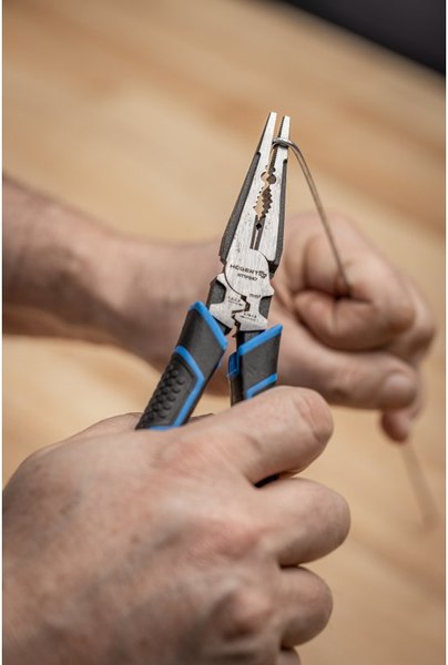 Плоскогубцы Hoegert HT1P244