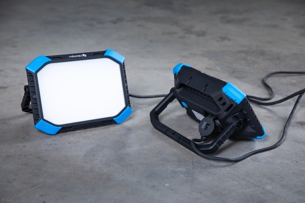 Прожектор Hoegert HT1E454