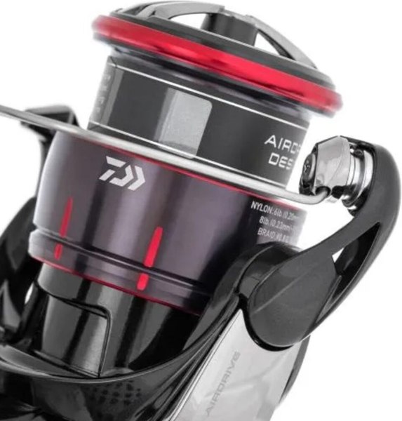 Катушка безынерционная Daiwa 23 Fuego LT3000-C / 10333-300